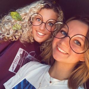 Meet your Posher, Sidney